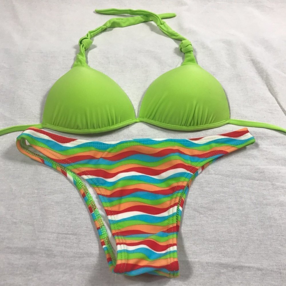 Recco Size Medium Brazilian Bright Print Bikini Set. New With Tags.